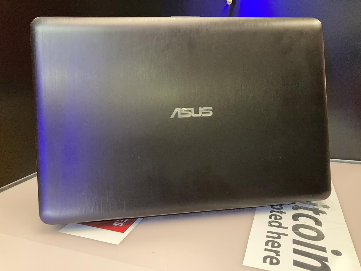 ASUS A541 - foto 3